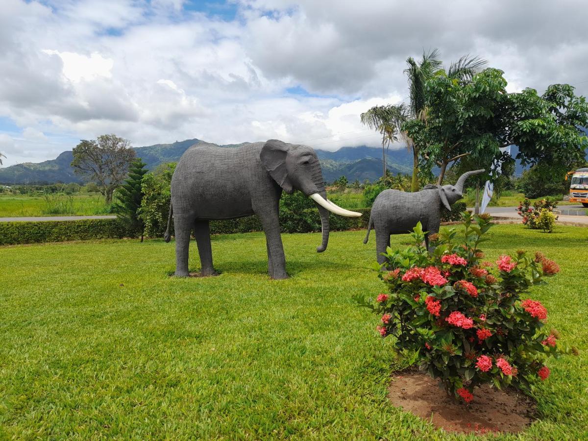 Cate Hotel Morogoro Eksteriør billede