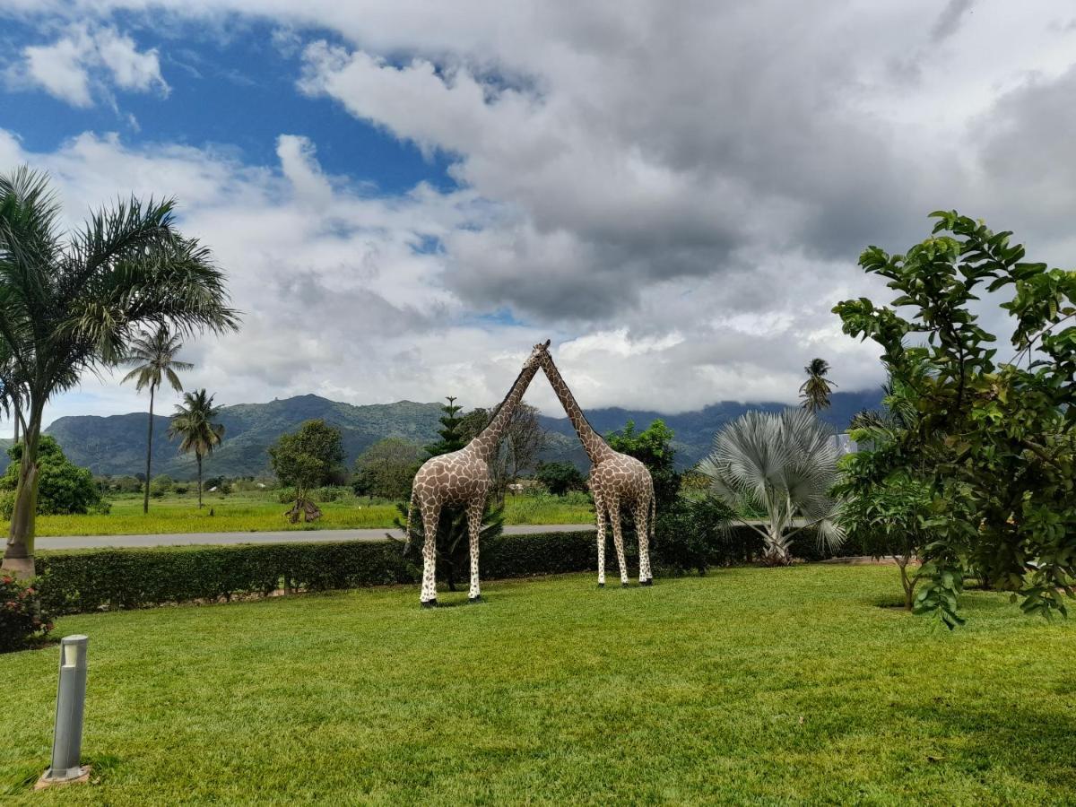 Cate Hotel Morogoro Eksteriør billede